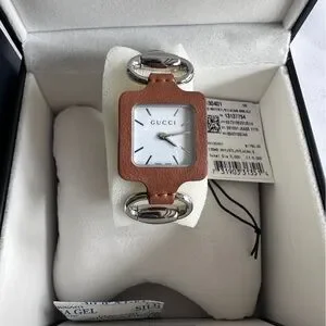 Gucci | Accessories | Gucci Brown And Silver Square Face  display picture 1